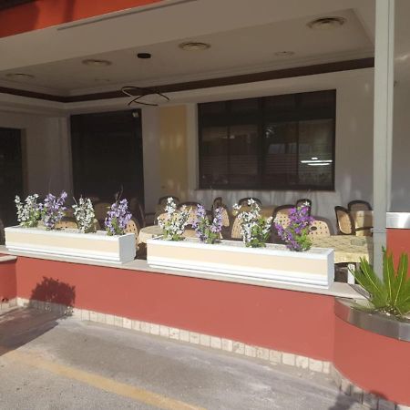 פרוזינונה Hotel Residence Memmina מראה חיצוני תמונה