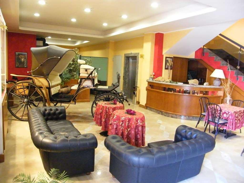 פרוזינונה Hotel Residence Memmina מראה פנימי תמונה