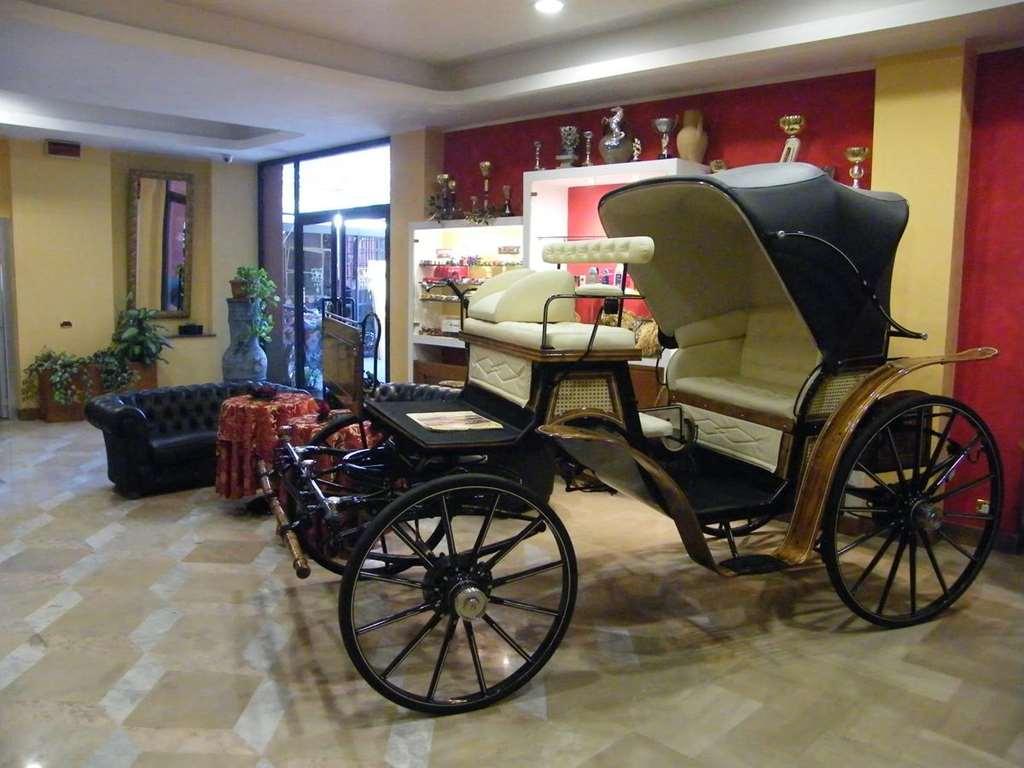 פרוזינונה Hotel Residence Memmina מראה פנימי תמונה