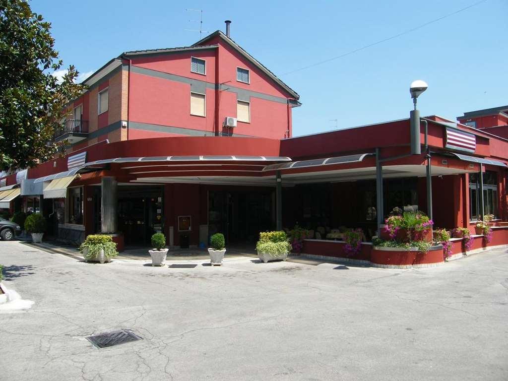 פרוזינונה Hotel Residence Memmina מראה חיצוני תמונה