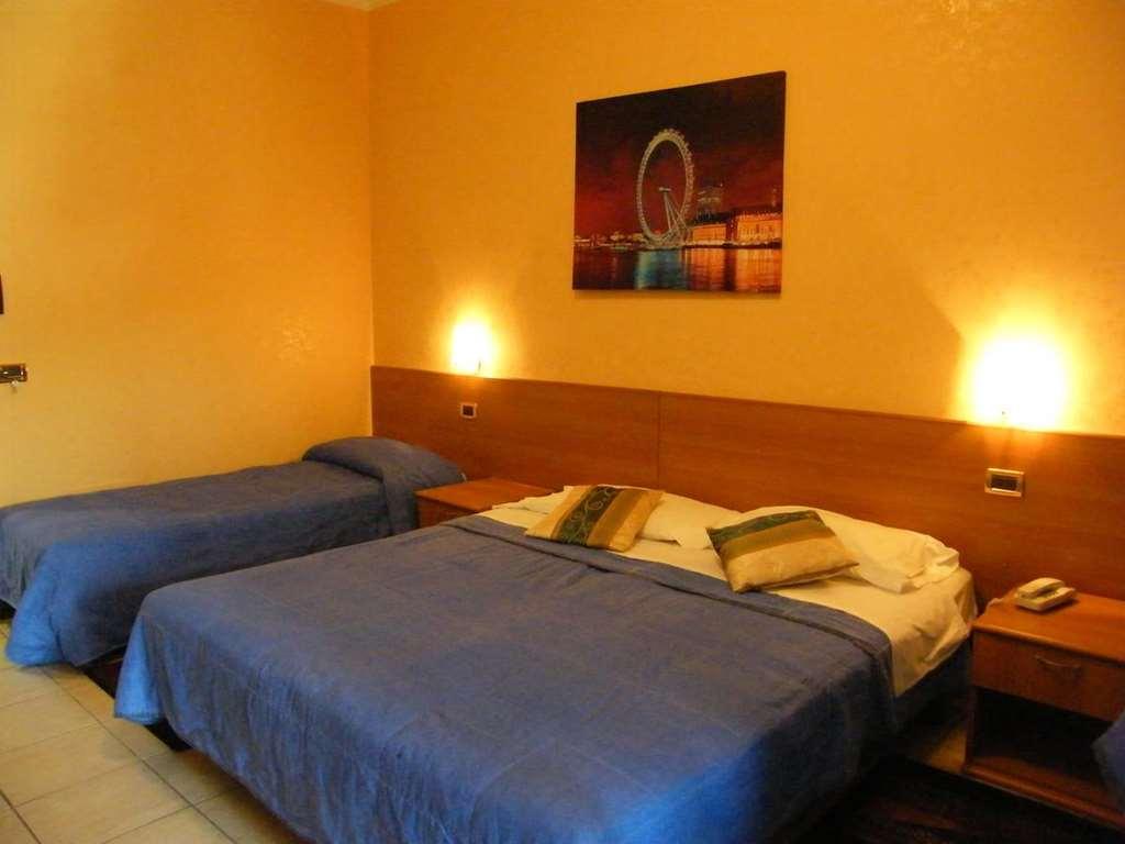 פרוזינונה Hotel Residence Memmina חדר תמונה