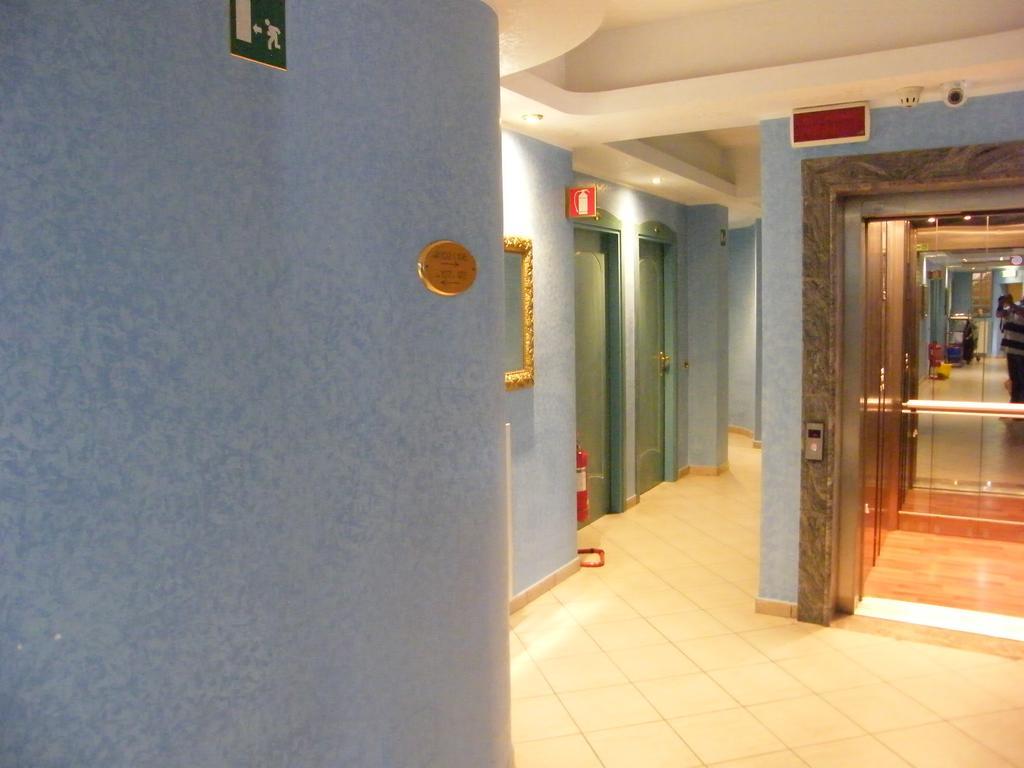 פרוזינונה Hotel Residence Memmina מראה חיצוני תמונה