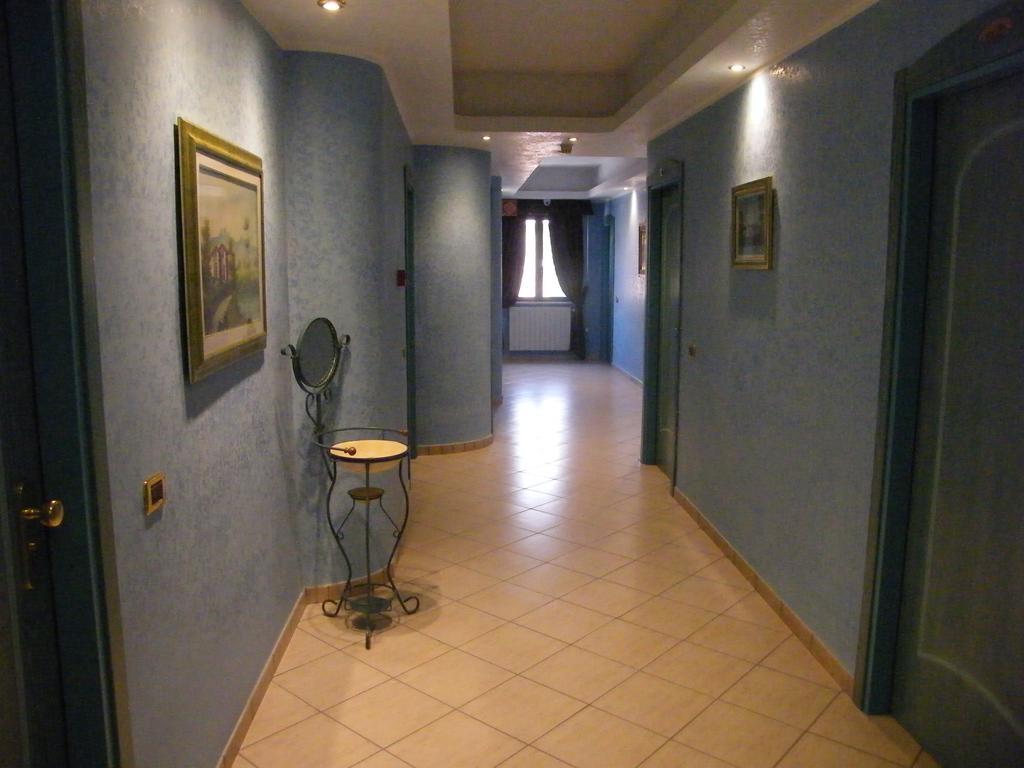 פרוזינונה Hotel Residence Memmina מראה חיצוני תמונה