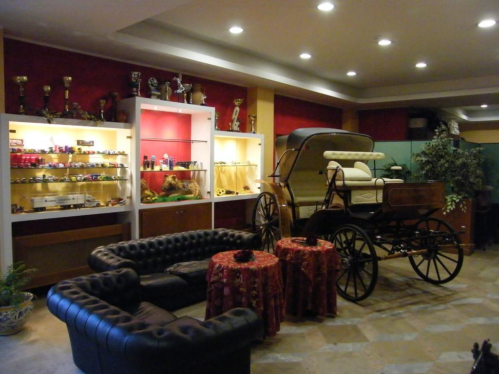 פרוזינונה Hotel Residence Memmina מראה חיצוני תמונה
