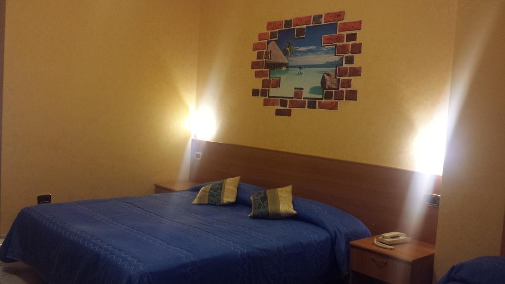 פרוזינונה Hotel Residence Memmina מראה חיצוני תמונה
